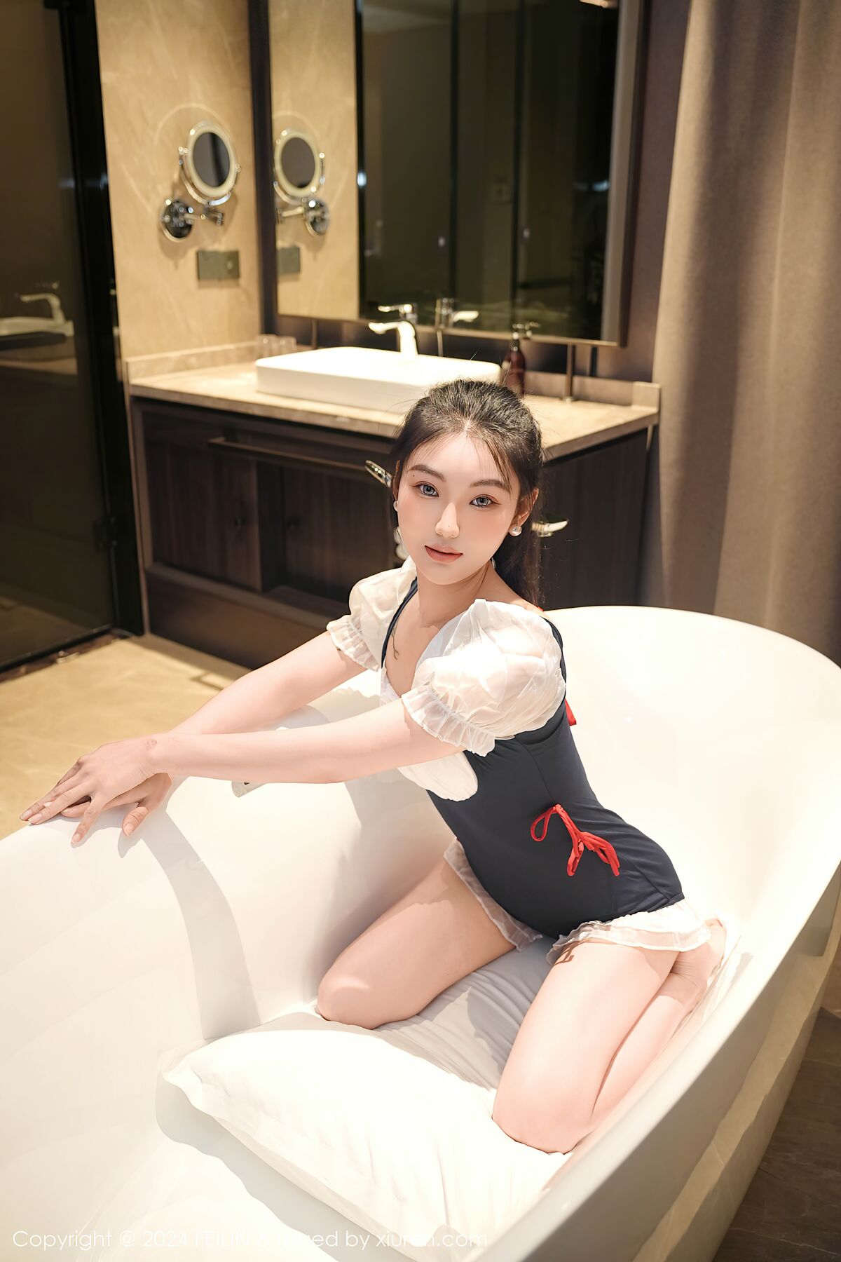 【無修正】合唱部のコンクールに向け直向きに練習に励む女子生徒を部活帰りに呼び出しゴム無し膣内射精！！（後編）